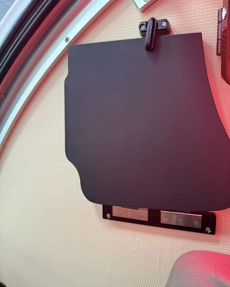 Folding desk