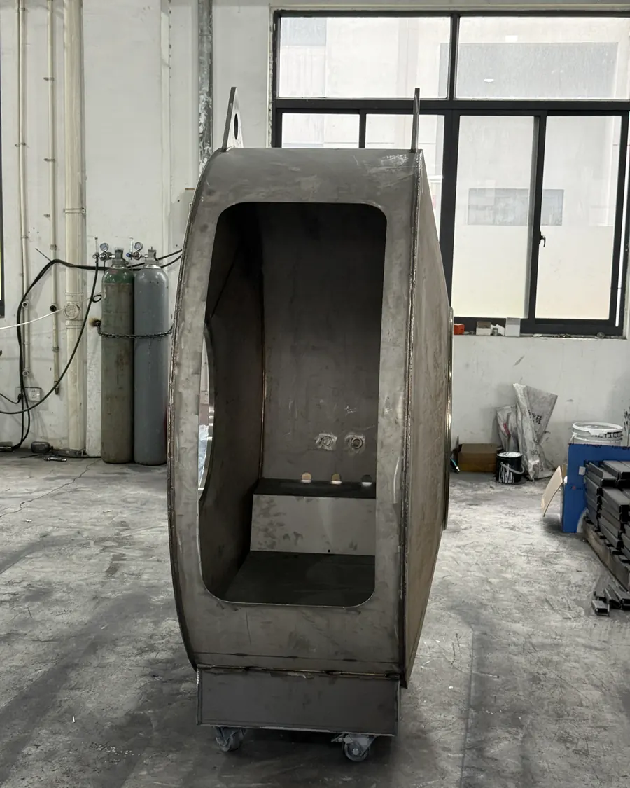 Steel body in bare metal