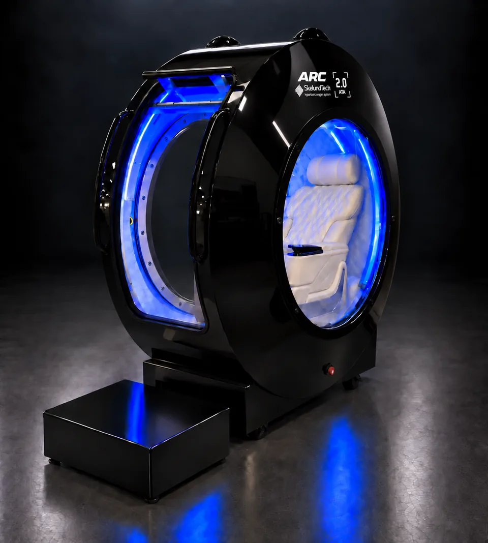 ARC in Black — side