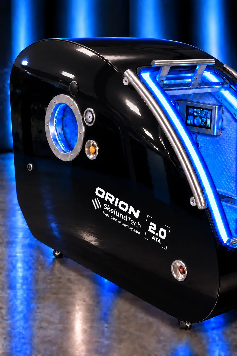 ORION in Black — side