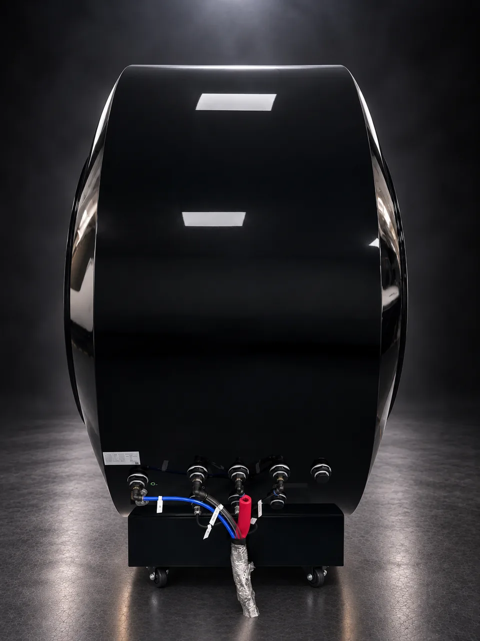 VISTA in Black — rear
